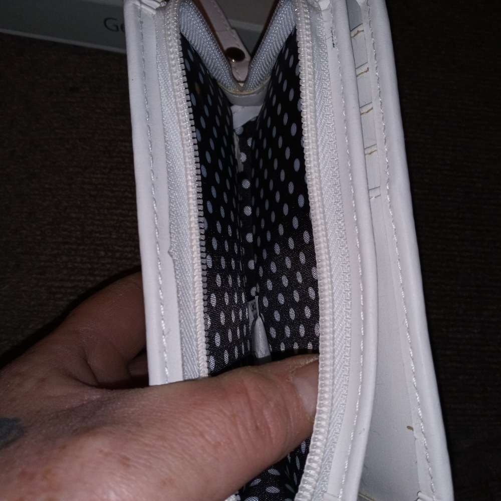 Wallet - Picture 3 of 4